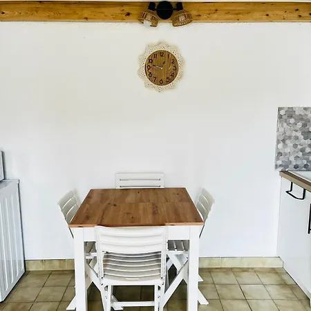 בית נופש Anisades, Maison Cosy Avec Jardin 5 Min *